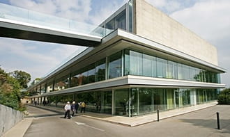 Il palazzo con la sede della UEFA a Nyon