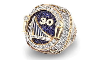 L'anello, il trofeo destinato alla squadra che vince l'NBA