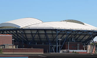 Il campo centrale dello US Open, l'Arthur Ashe Stadium